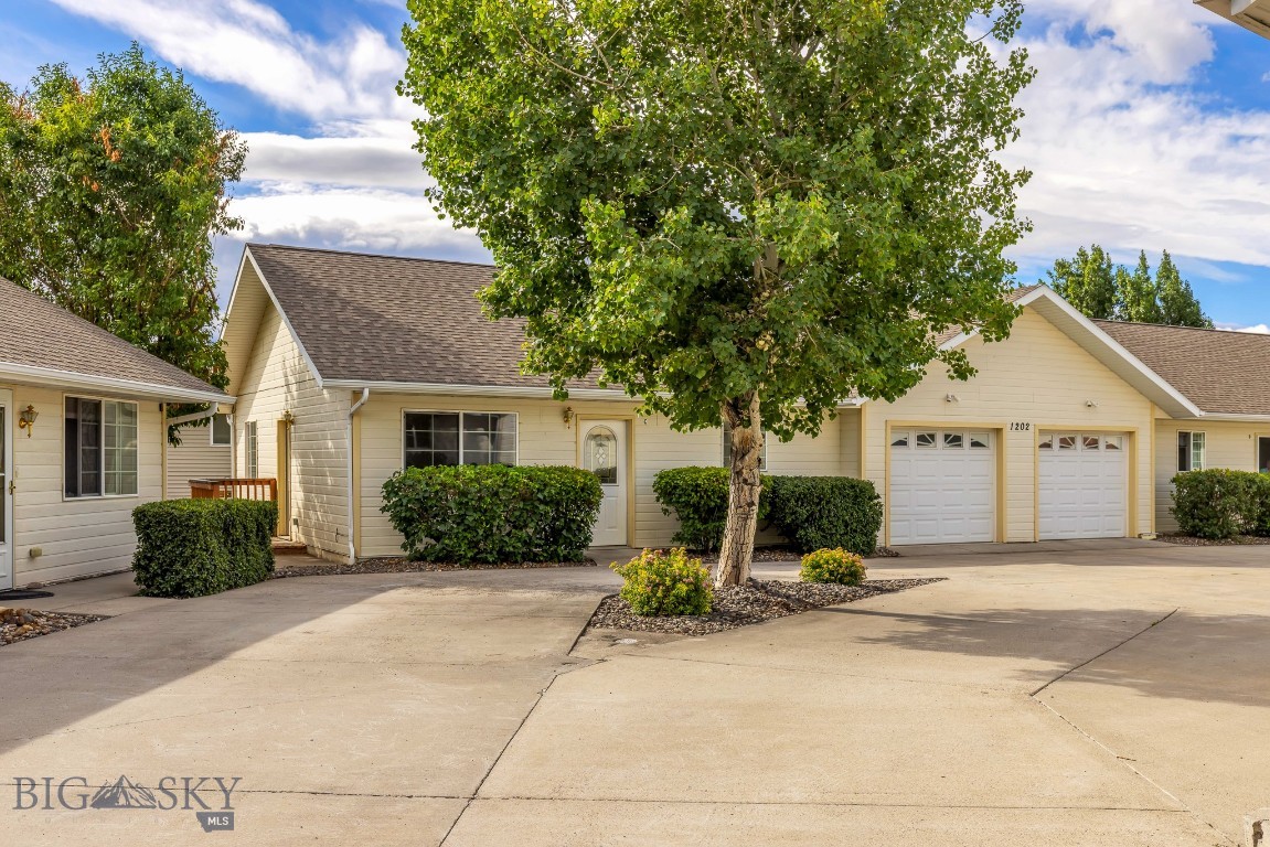 1202 Wineglass Court C