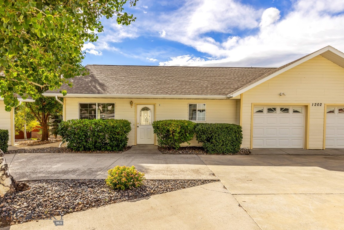 1202 Wineglass Court C