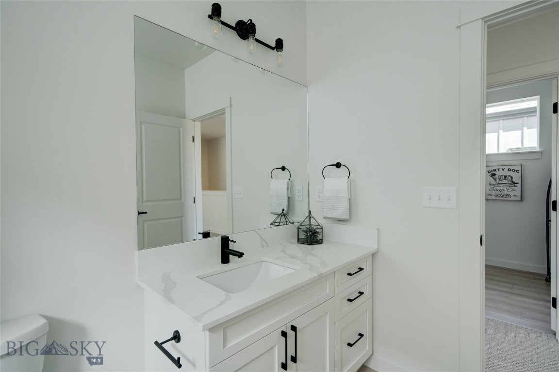 901 Scenic Trail 17