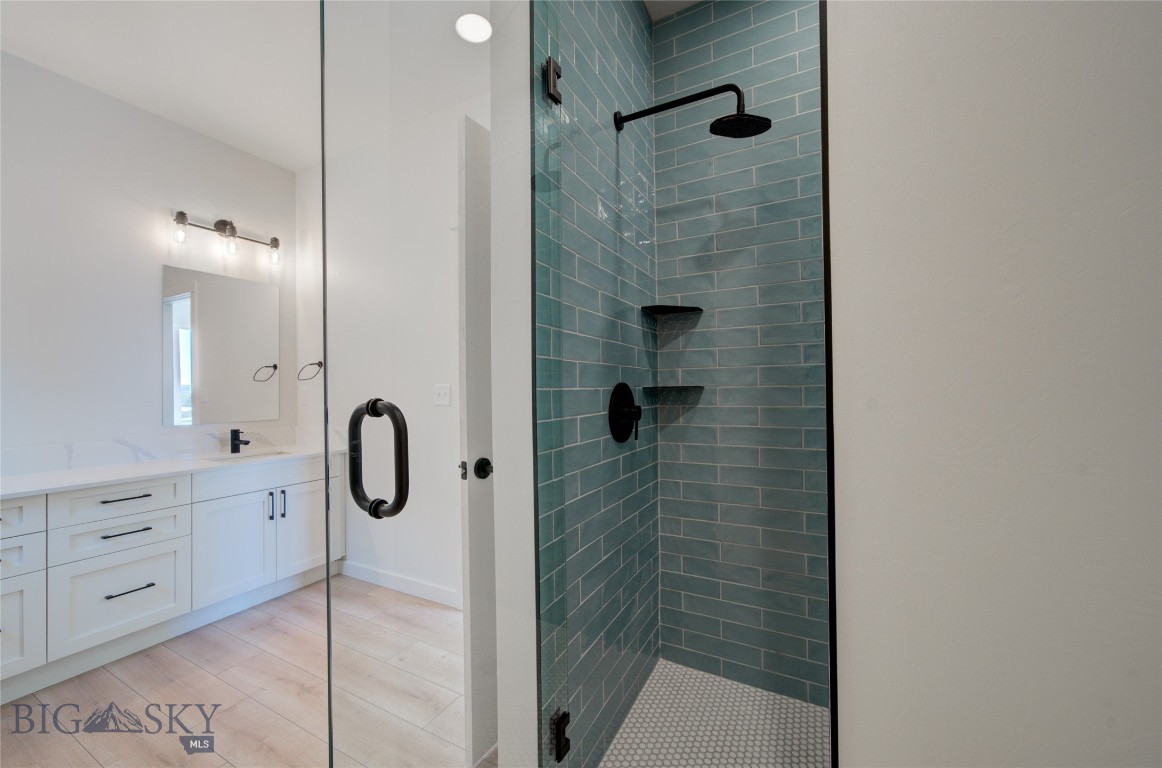 901 Scenic Trail 17