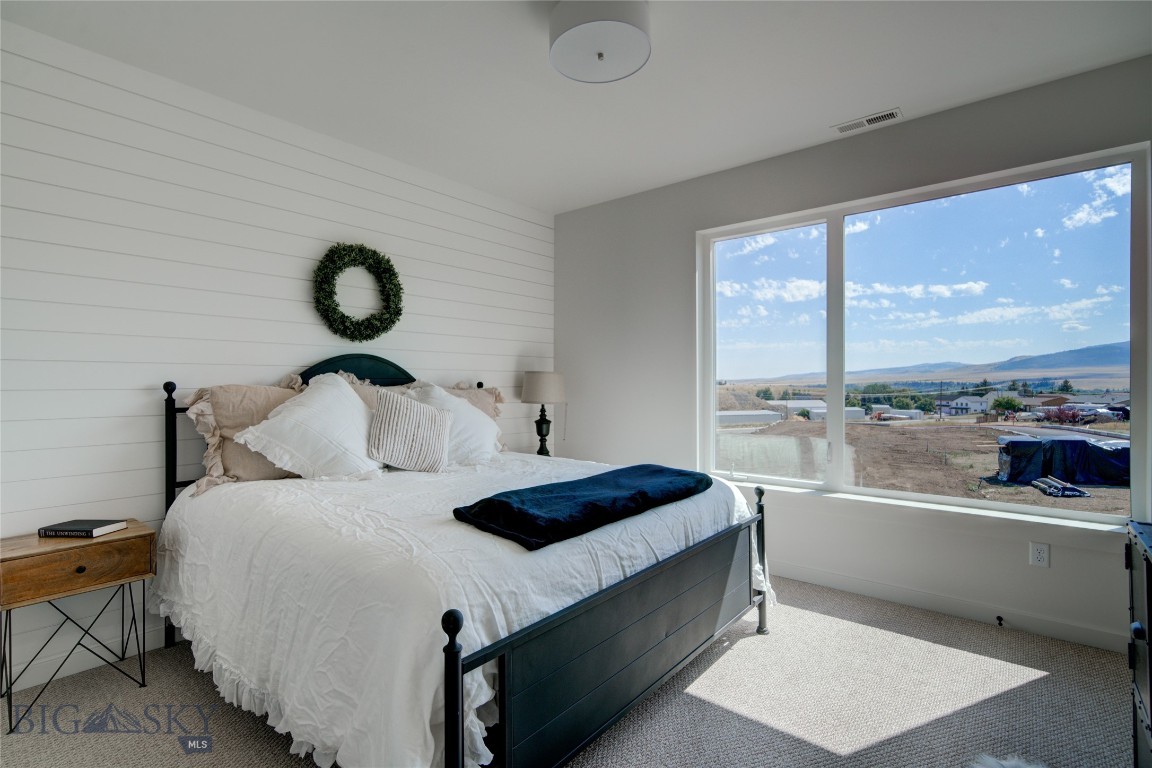 901 Scenic Trail 17