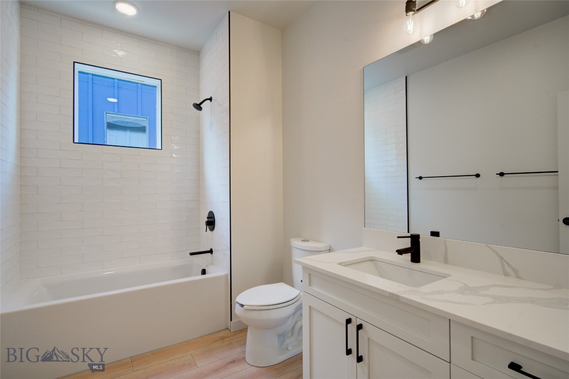 901 Scenic Trail 17