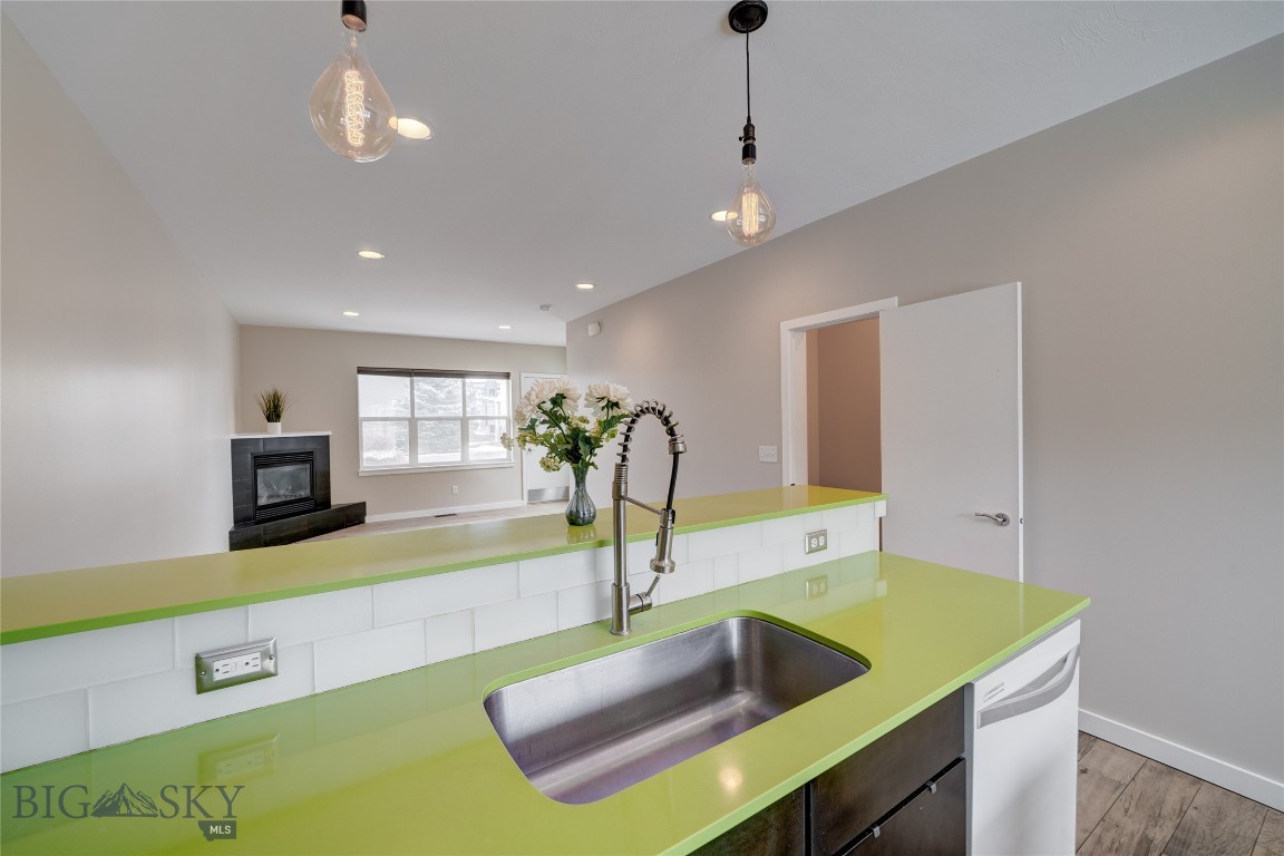 410 Enterprise Boulevard 19