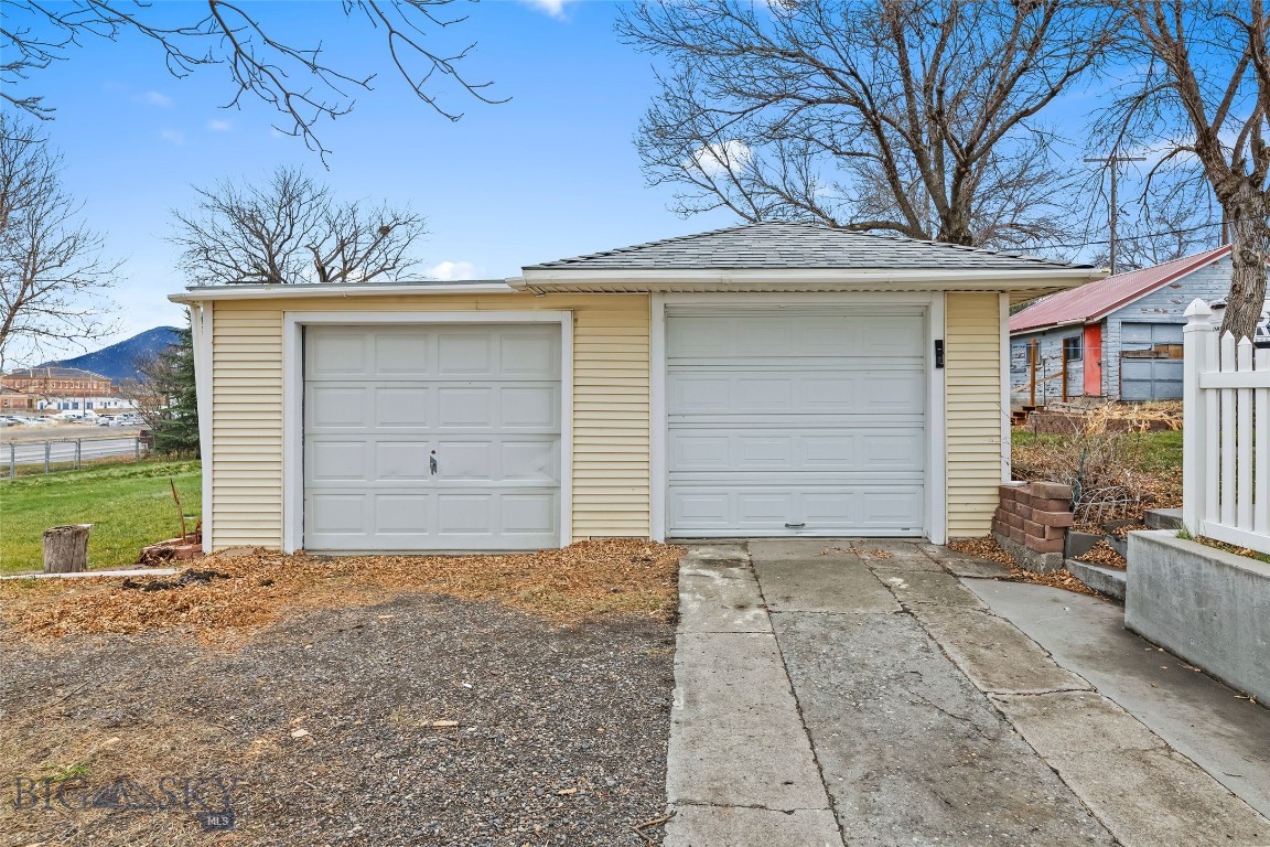 405 N C Street