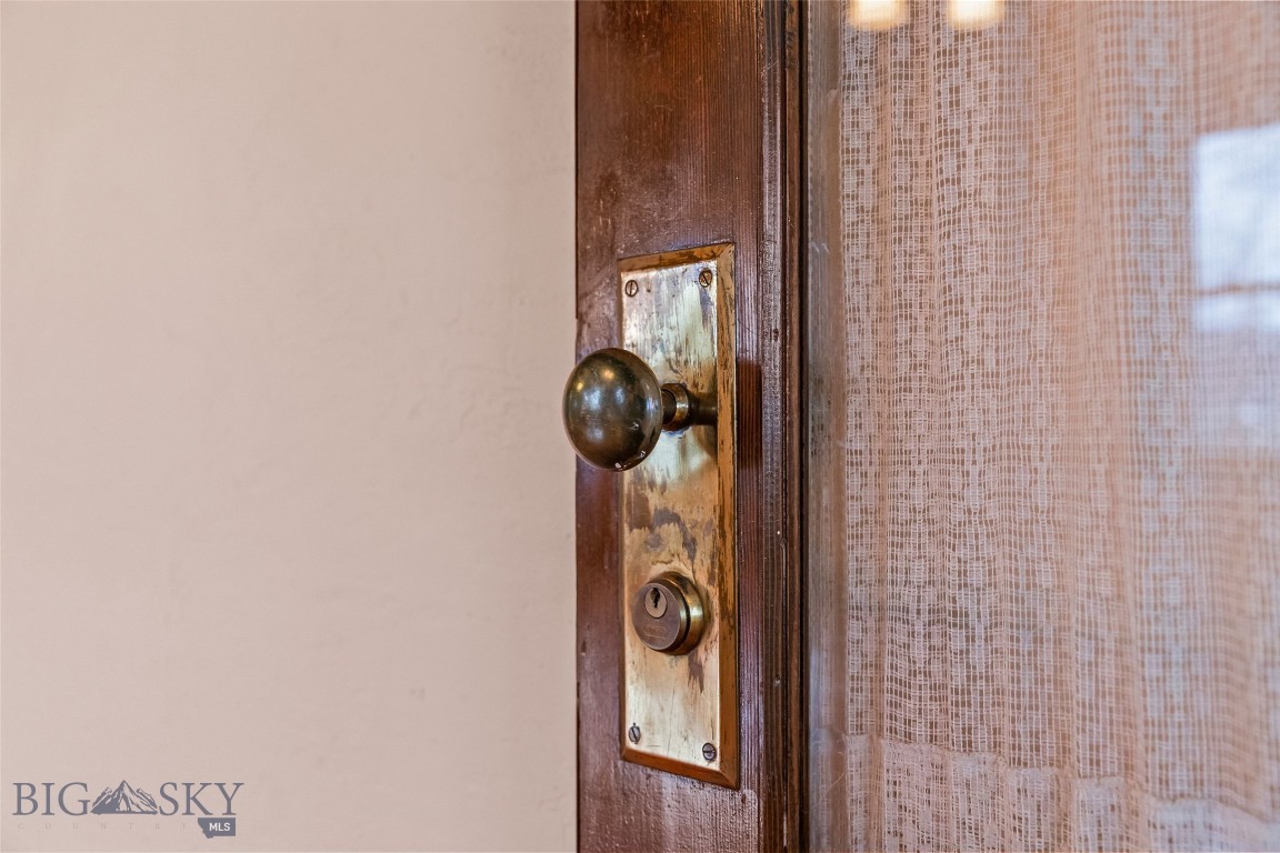 405 N C Street