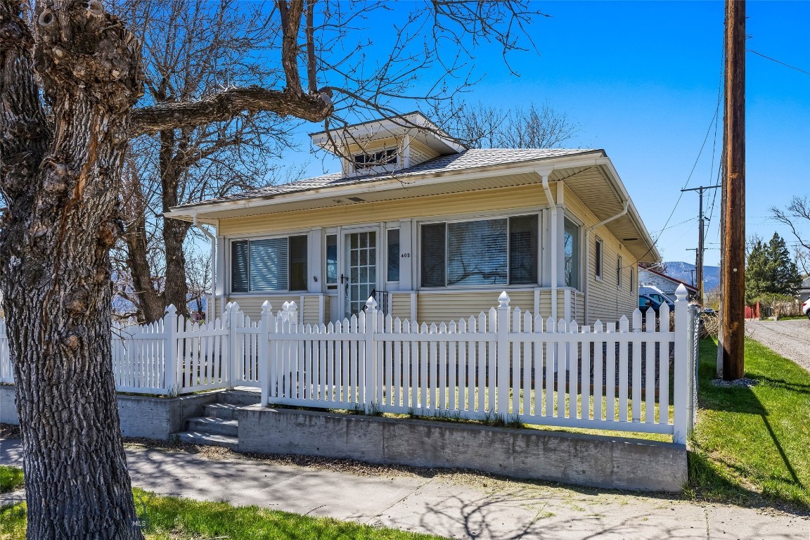 405 N C Street