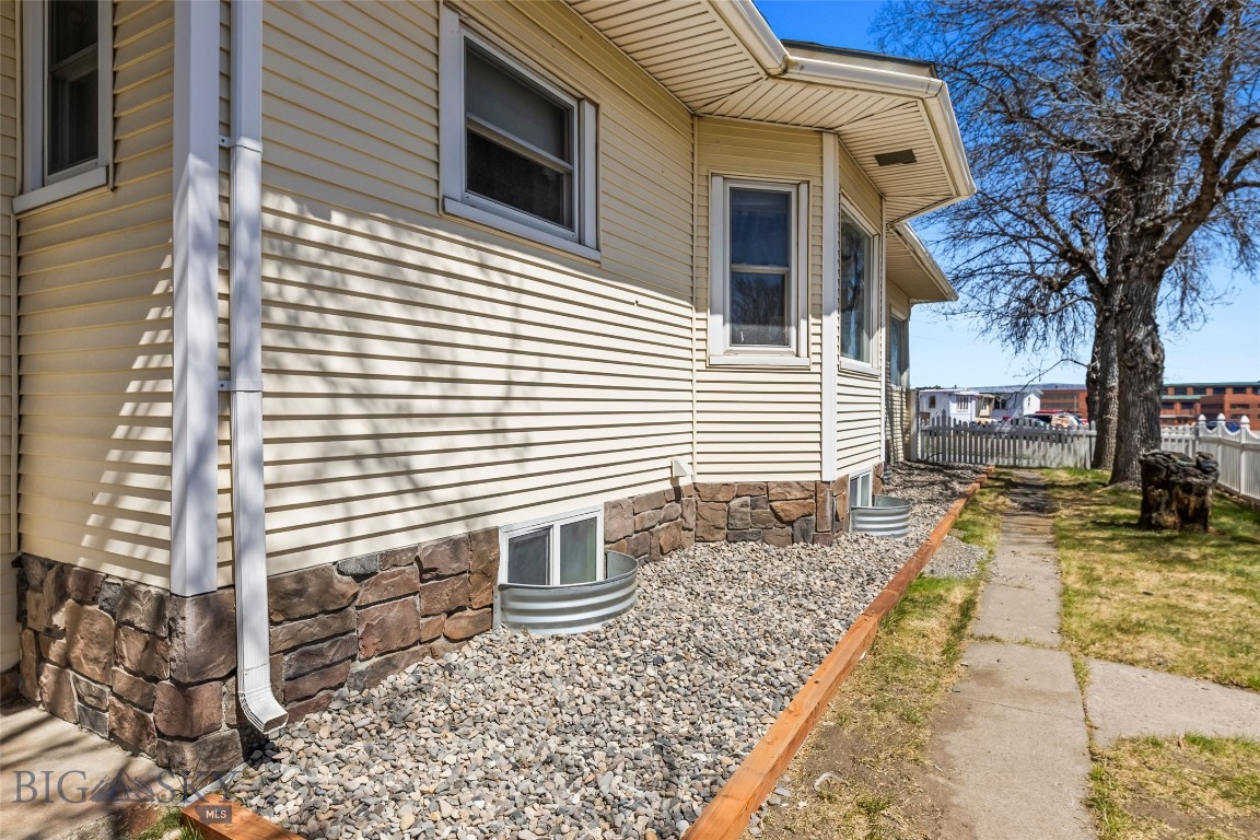 405 N C Street