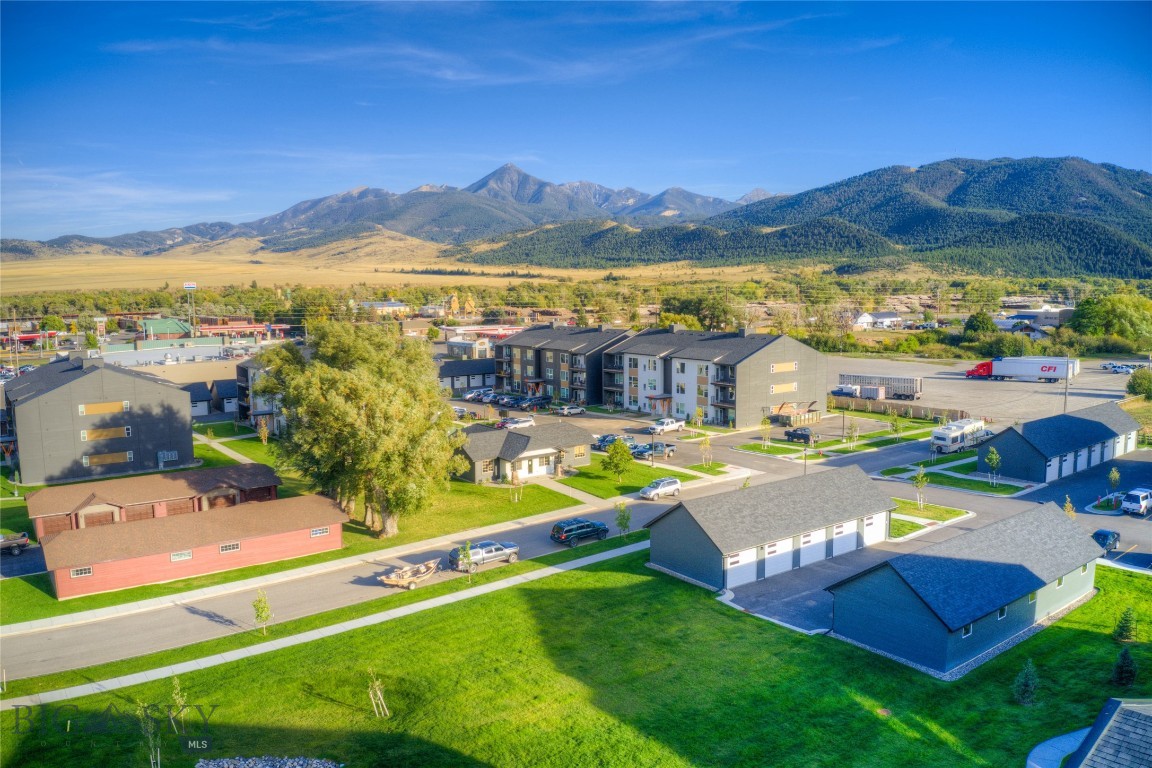 2222A Willow Drive 26