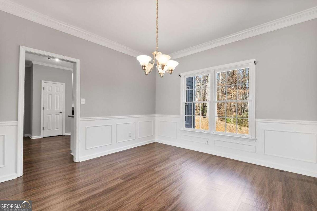 680 SOMERSET VALE Drive