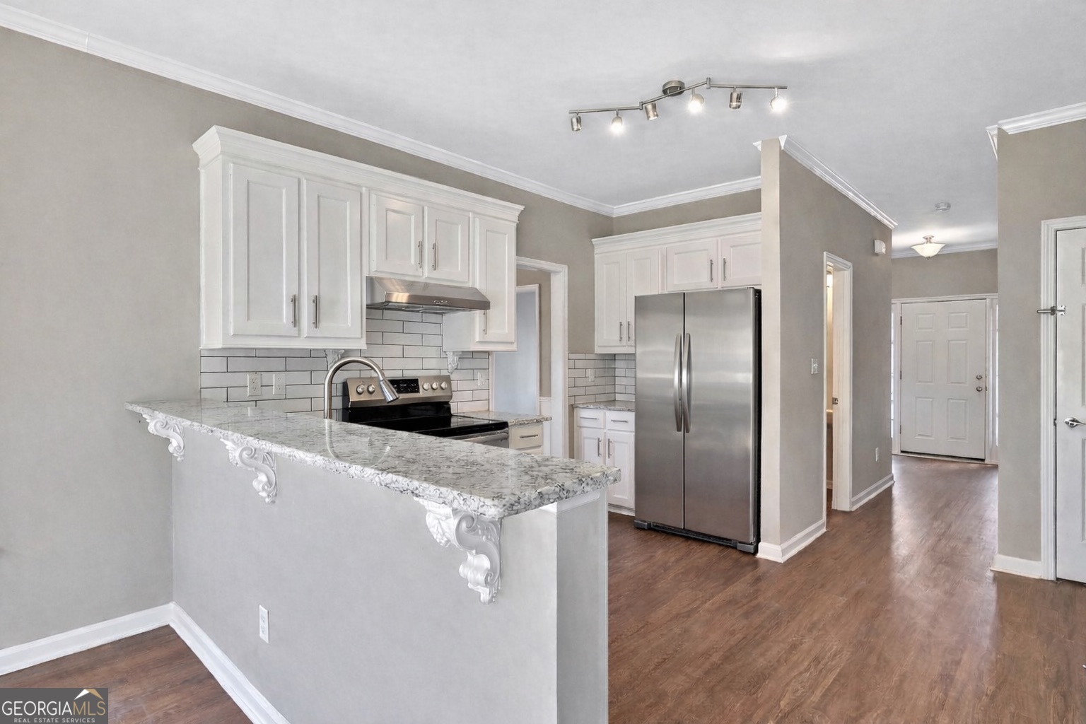 680 SOMERSET VALE Drive