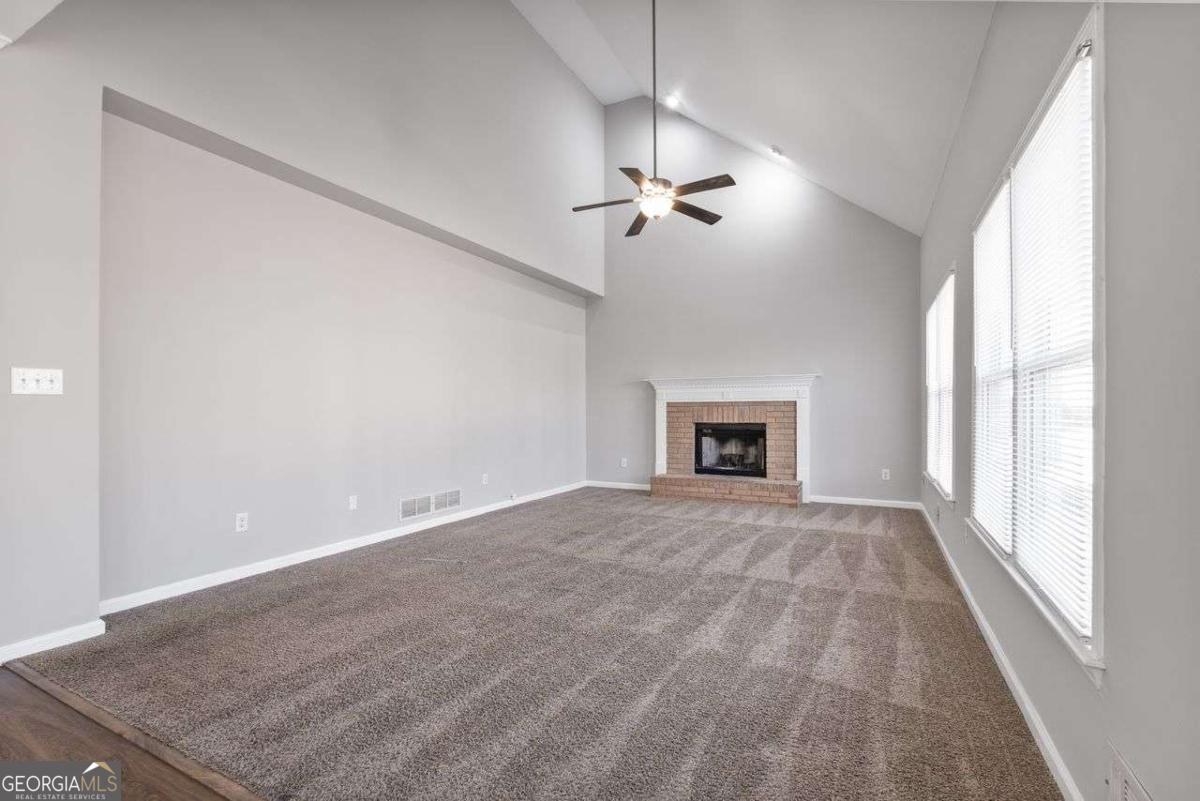 680 SOMERSET VALE Drive