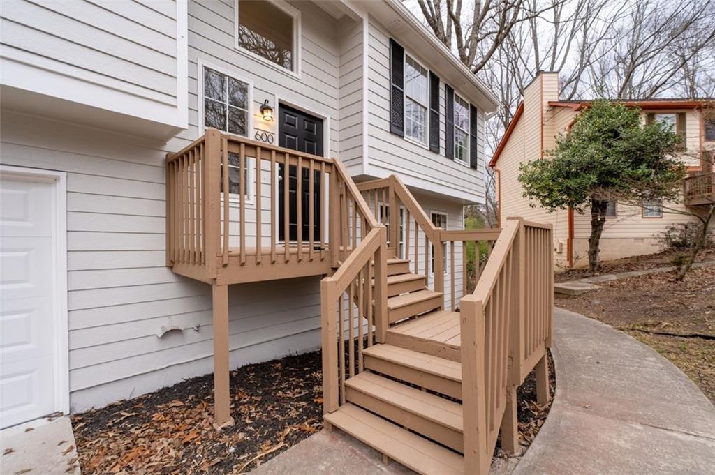 600 CARROLLS Way