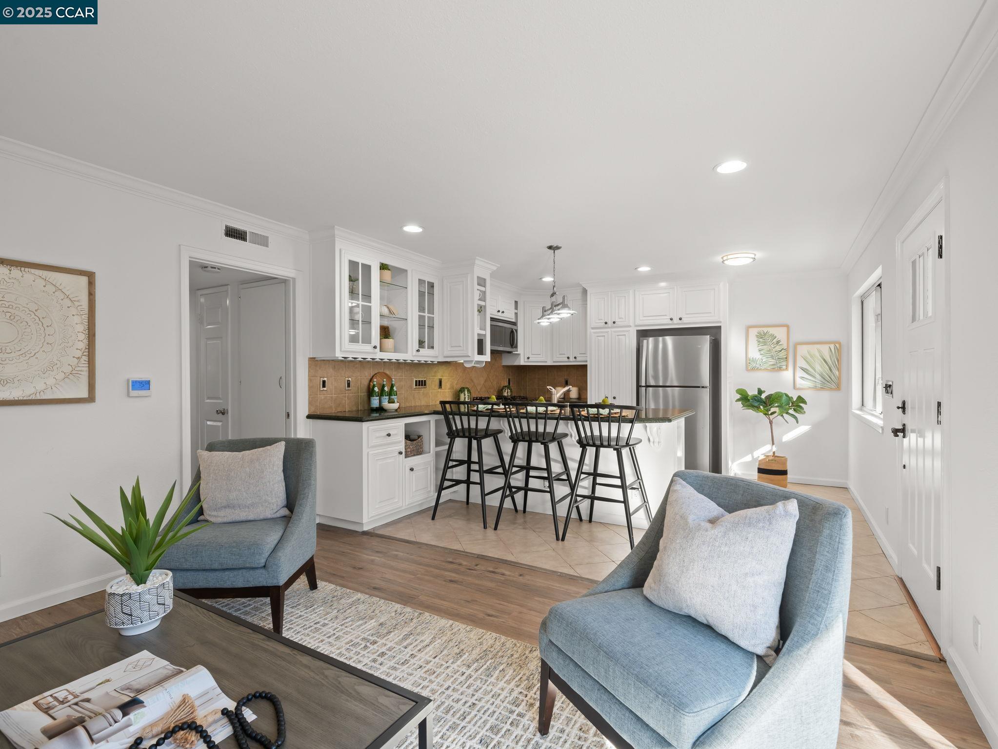 200 El Dorado Ave # 17