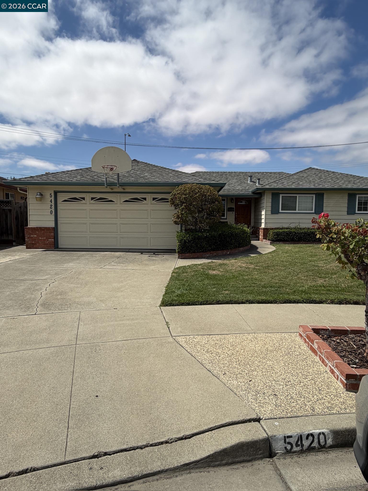 5420 Brophy Dr