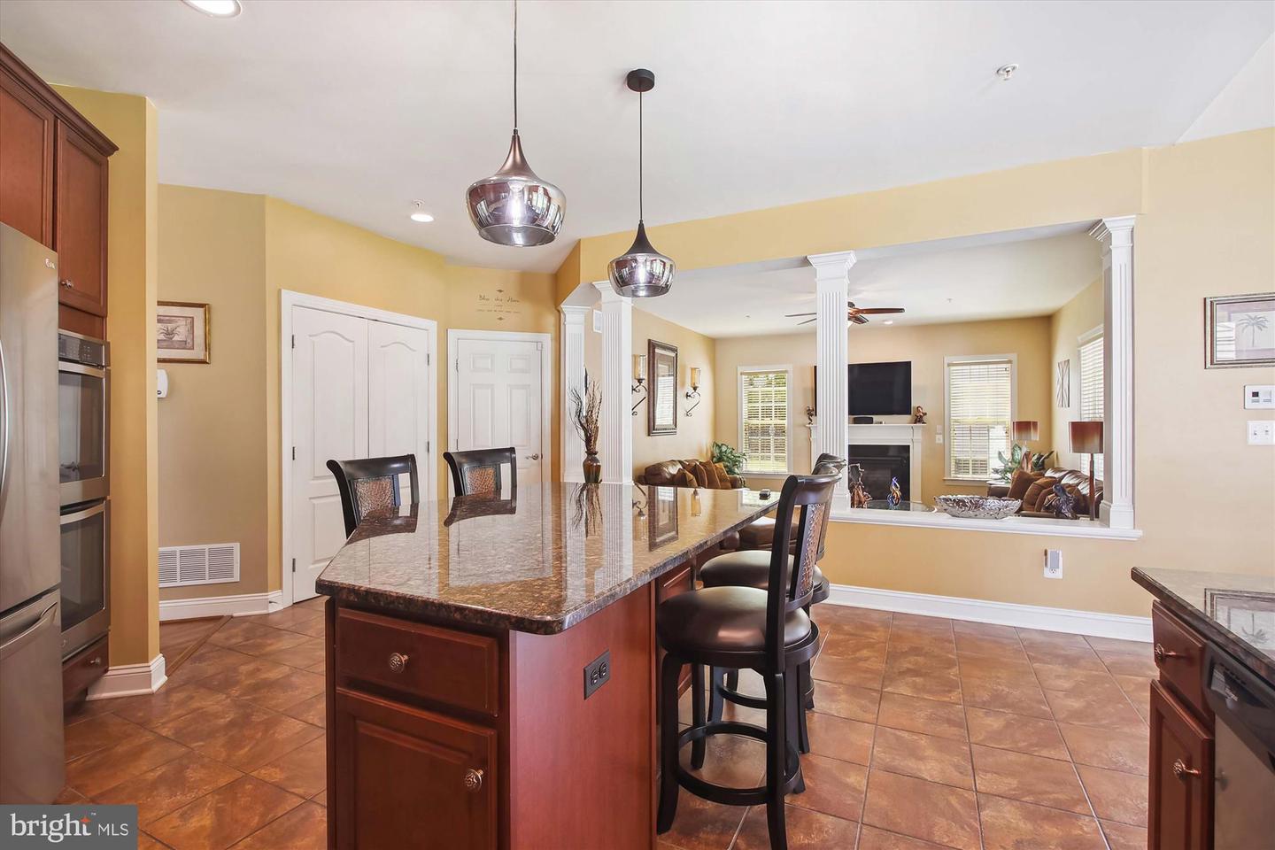 1712 VERONICA WAY