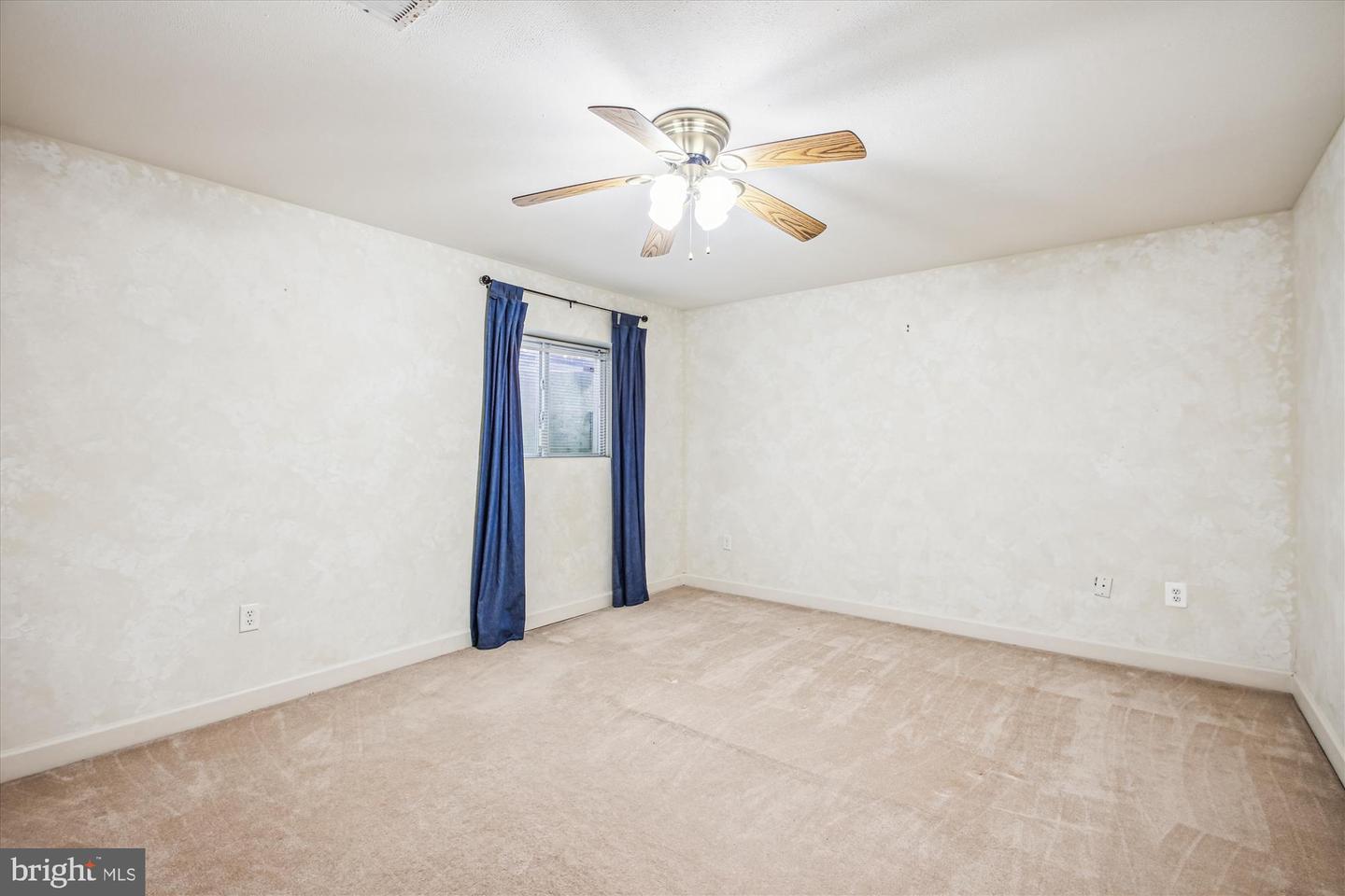 2420 Hightee COURT