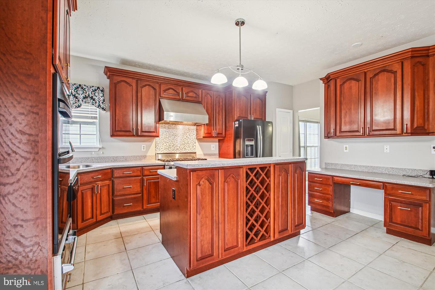 2420 Hightee COURT