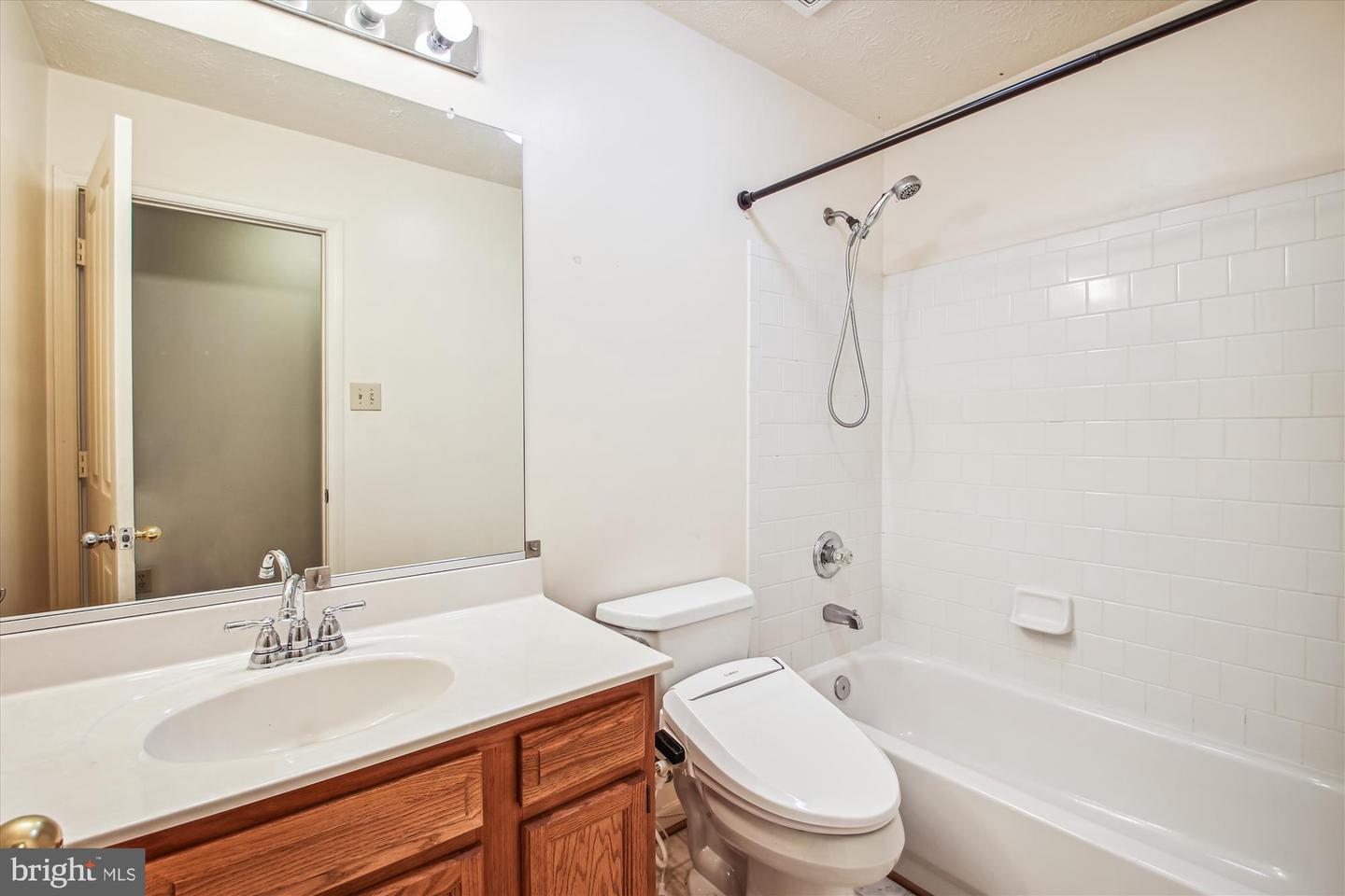 2420 Hightee COURT
