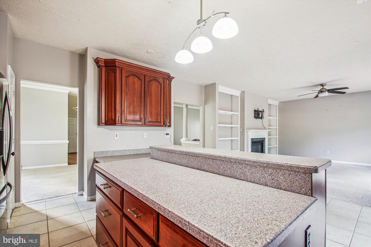 2420 Hightee COURT