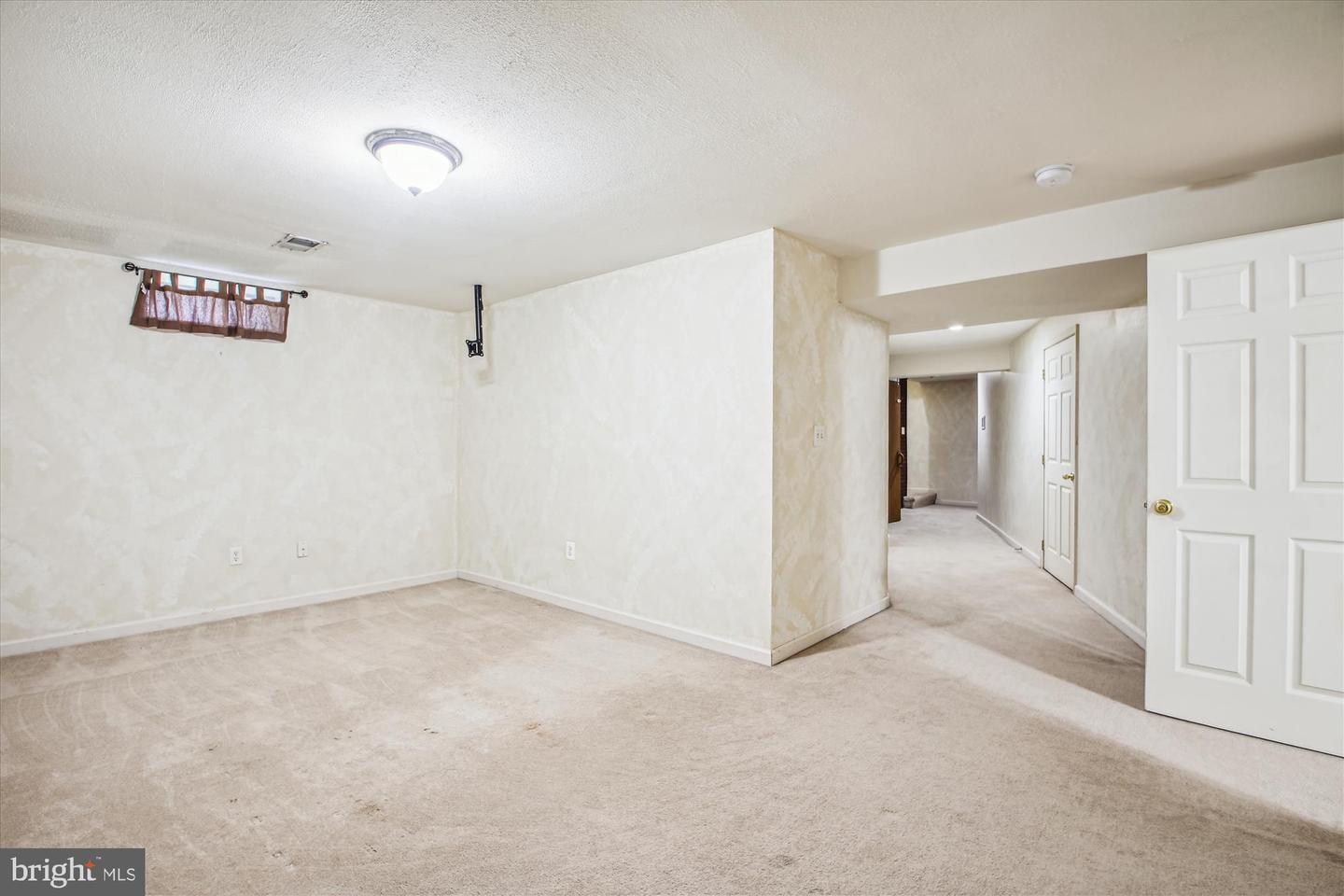 2420 Hightee COURT