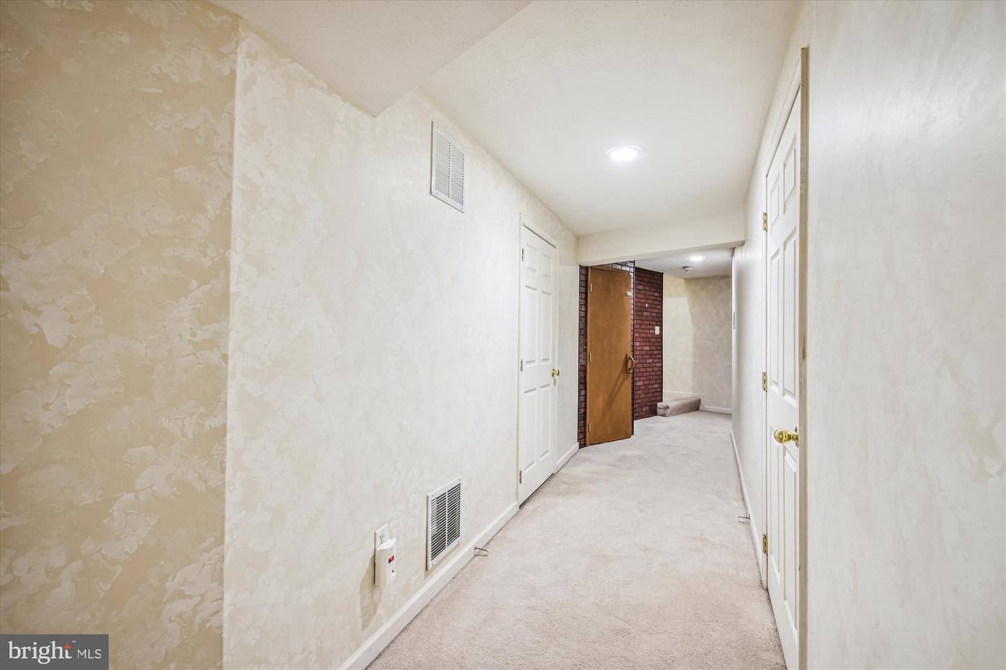2420 Hightee COURT