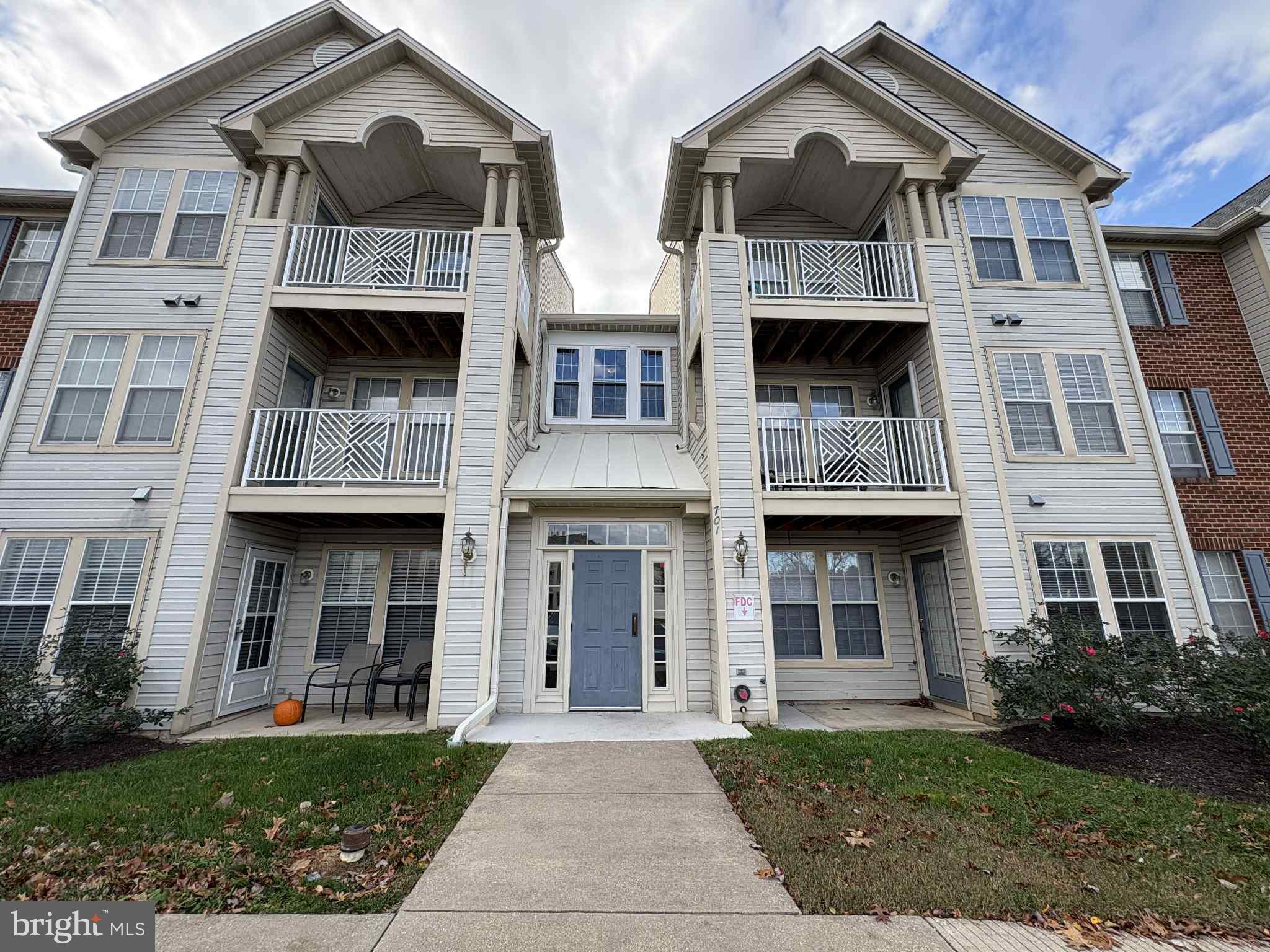 701 ORCHARD OVERLOOK 203