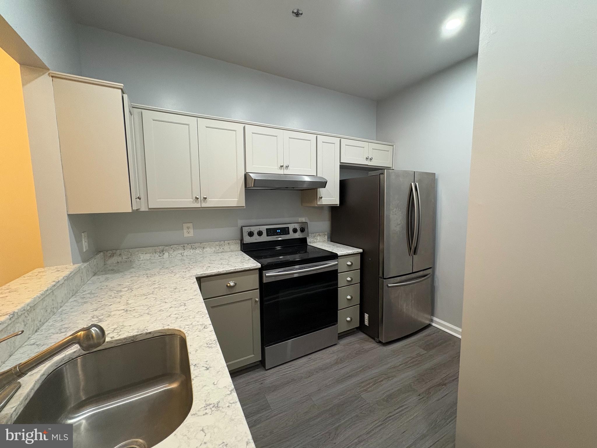 606 MOONGLOW ROAD 103