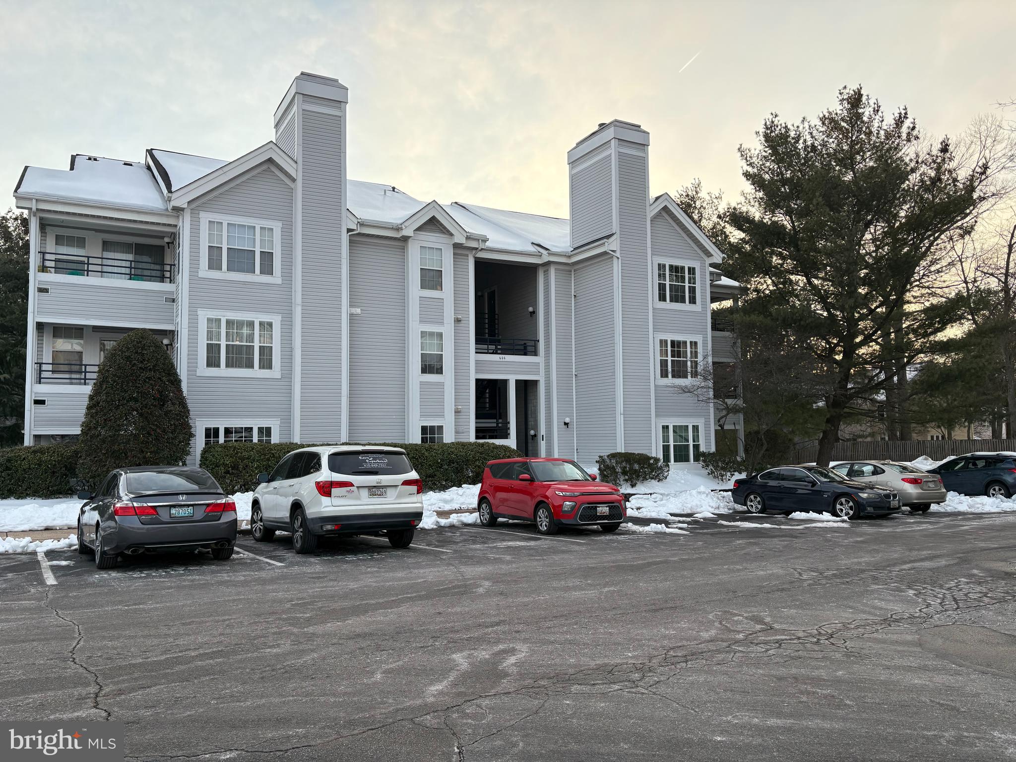 606 MOONGLOW ROAD 103