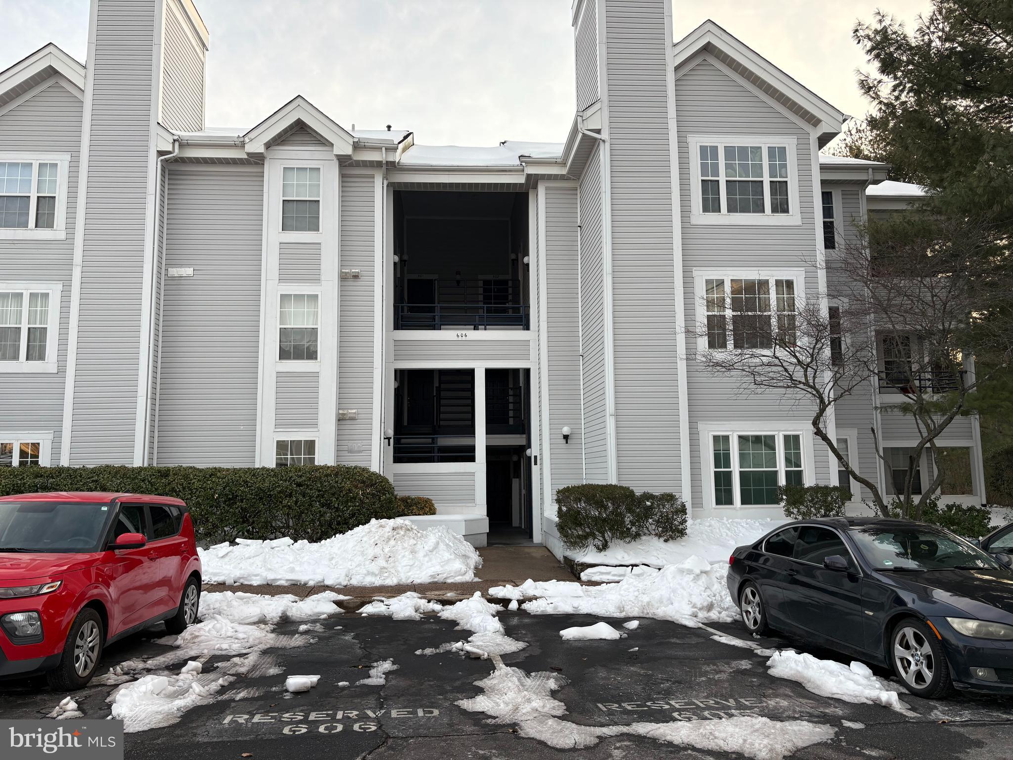 606 MOONGLOW ROAD 103