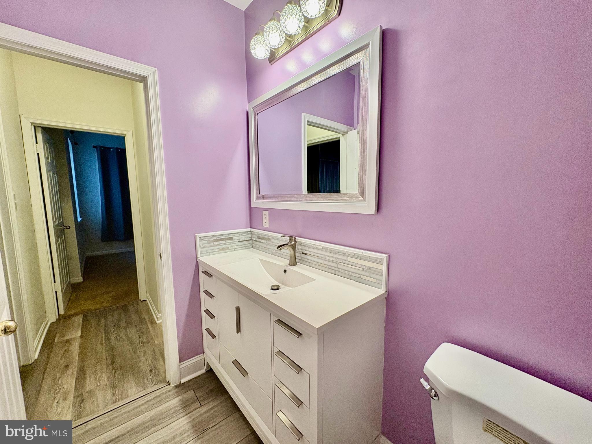 606 MOONGLOW ROAD 103