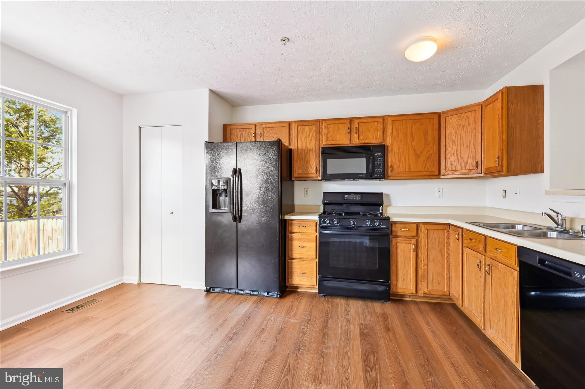 7504 Stones Throw Ct