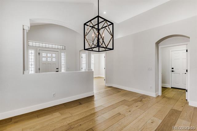 7317 S Quail Court