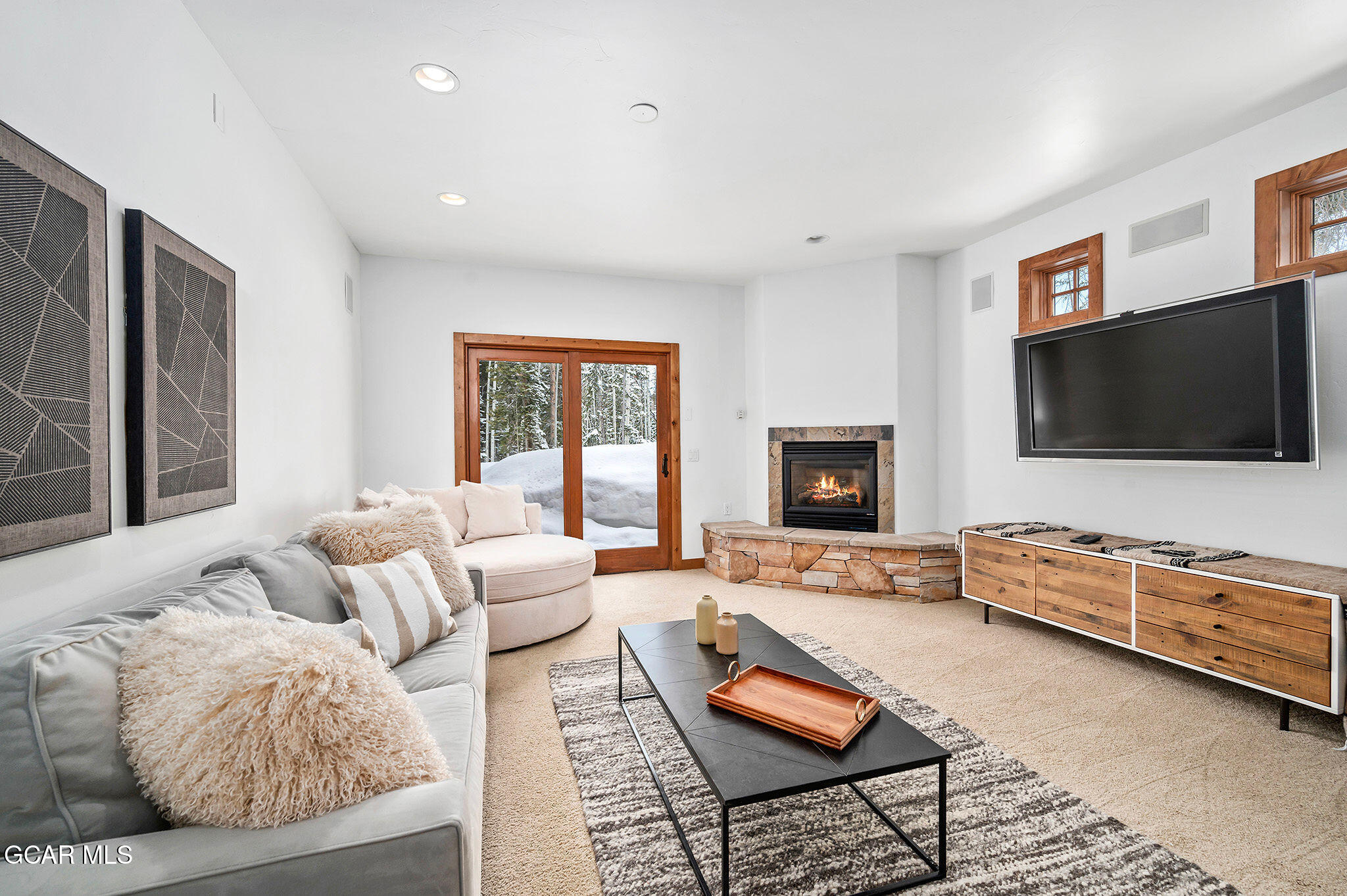 65 LAKE TRAIL Court