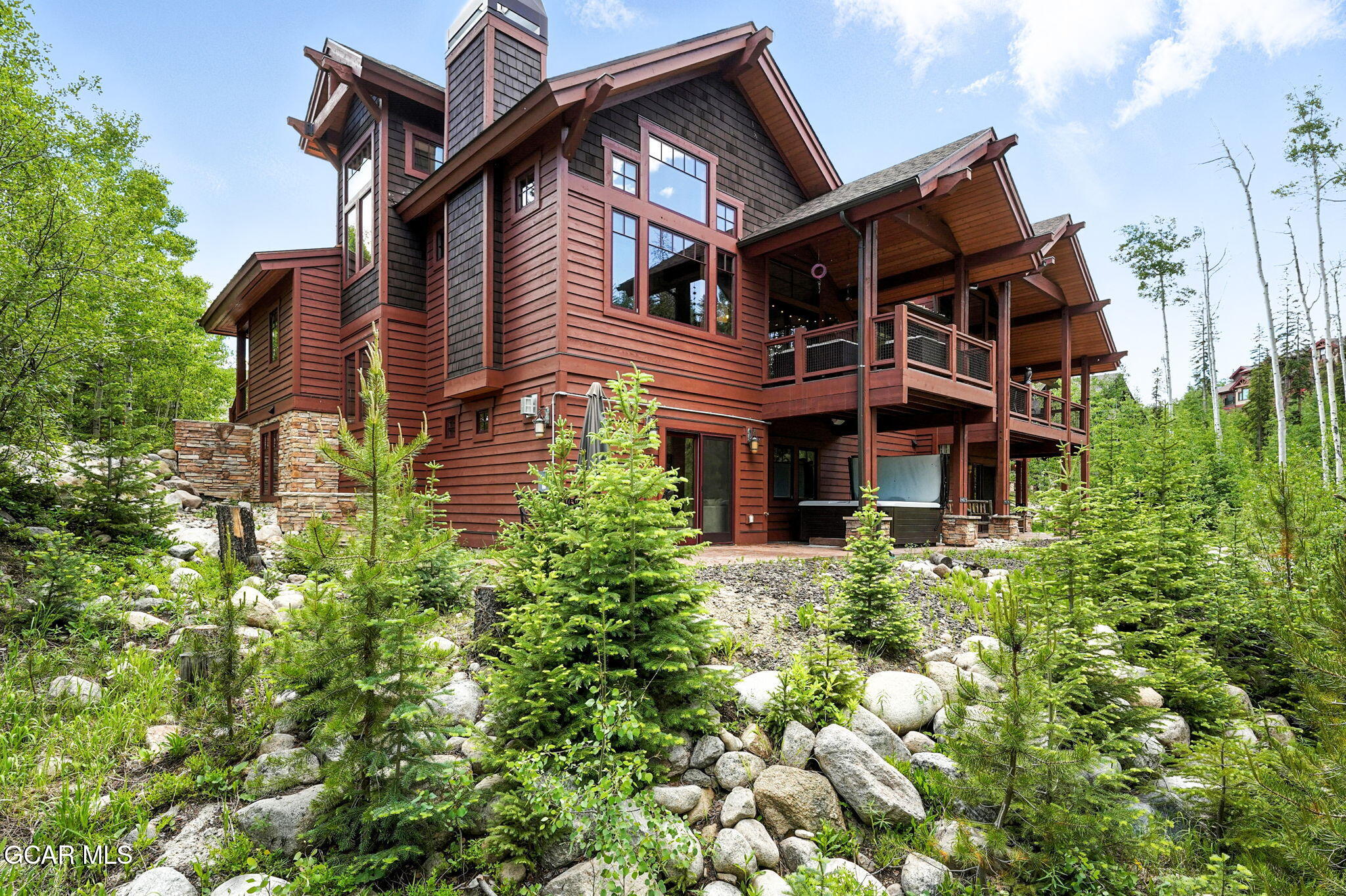 65 LAKE TRAIL Court