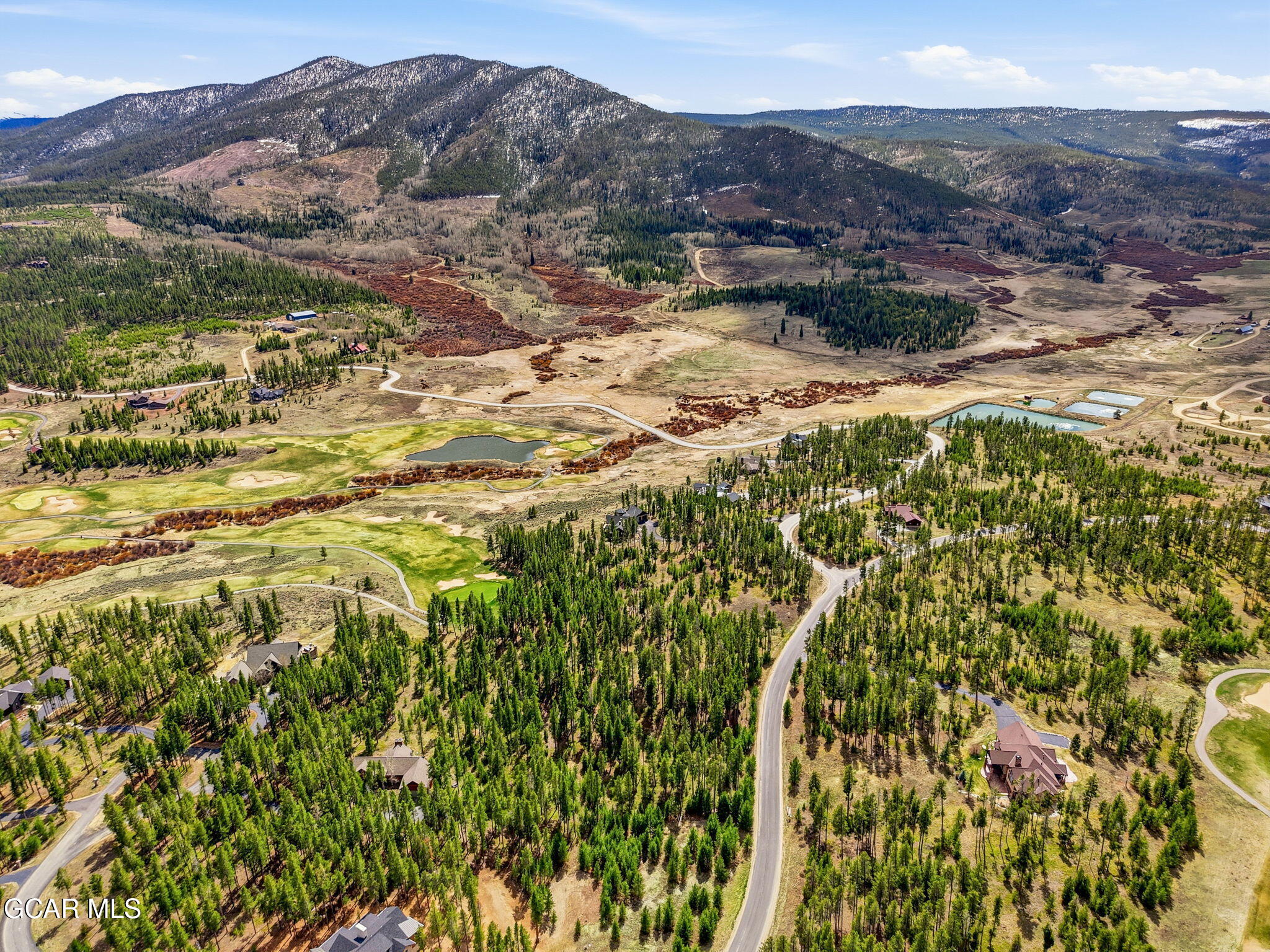 930 GCR 511/Golf Course Circle