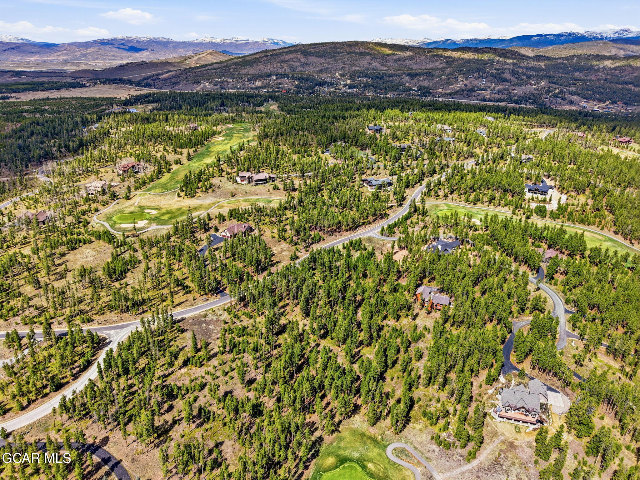 930 GCR 511/Golf Course Circle