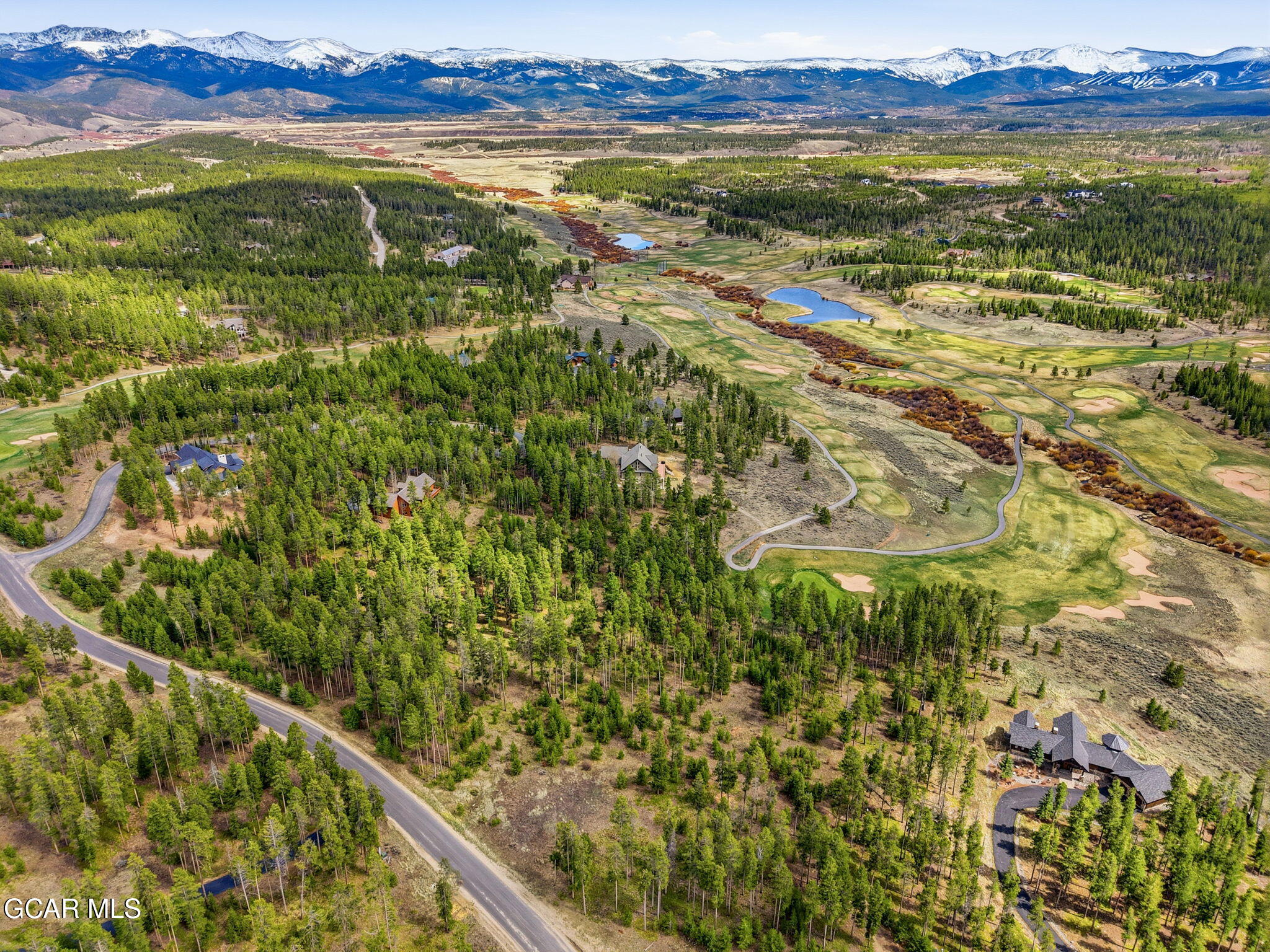 930 GCR 511/Golf Course Circle