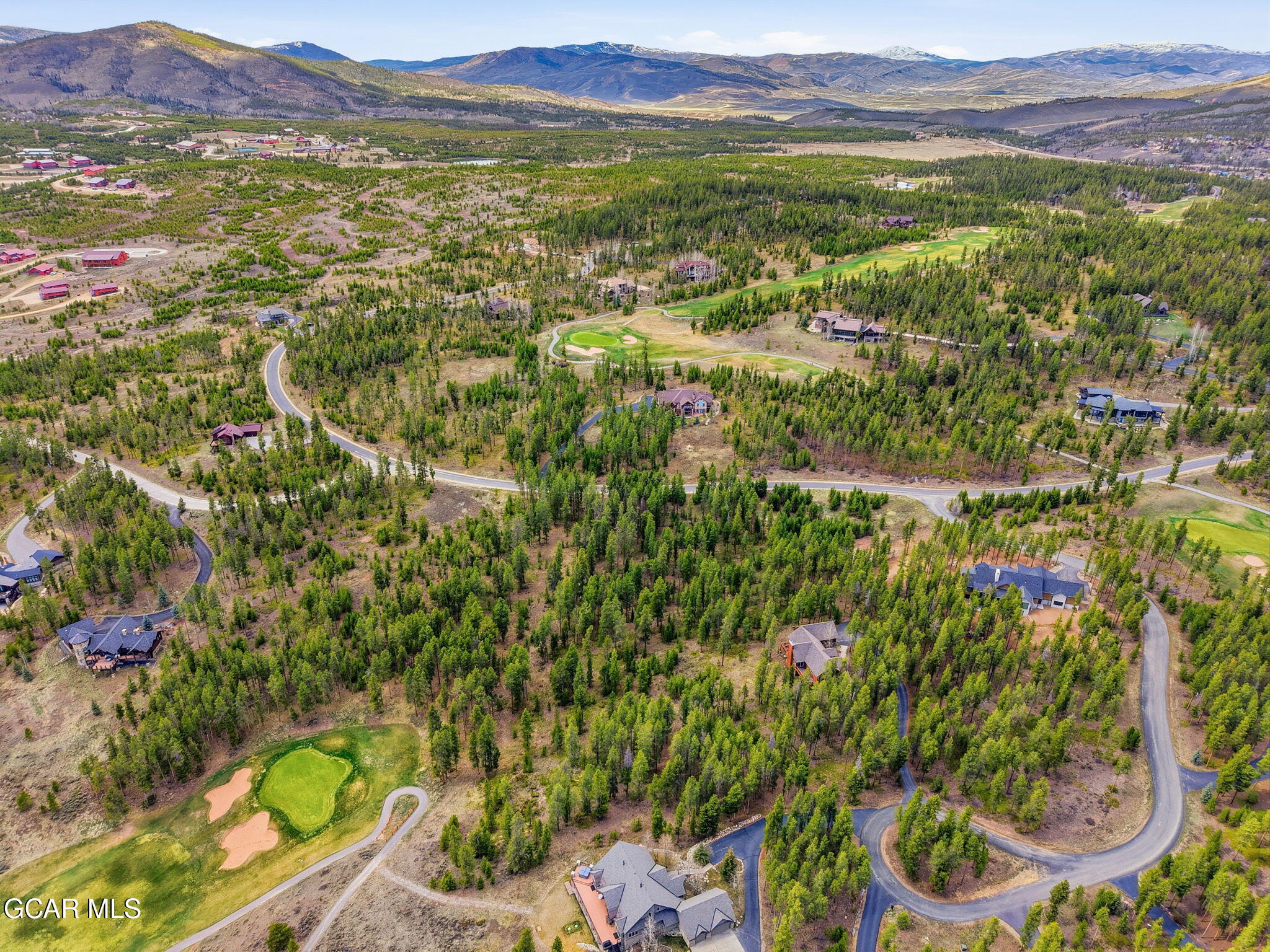 930 GCR 511/Golf Course Circle