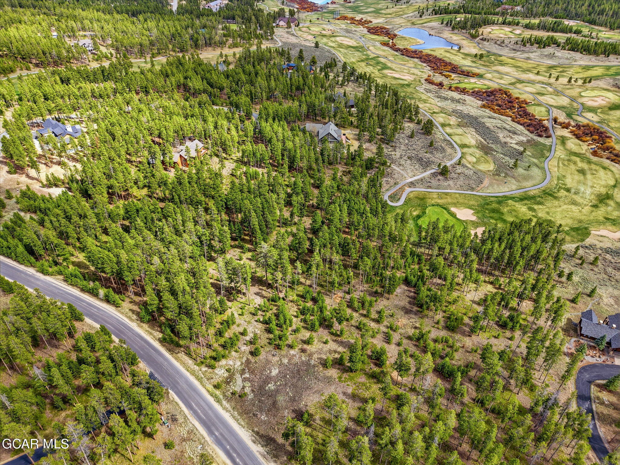 930 GCR 511/Golf Course Circle