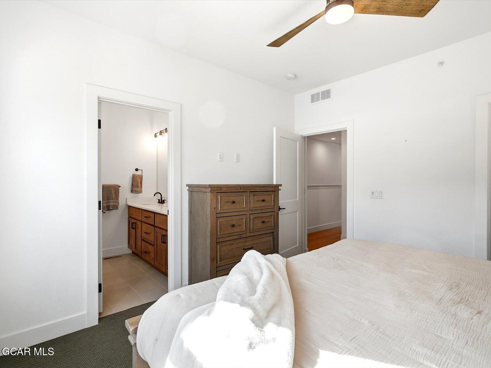 15 ADVENTURE Avenue