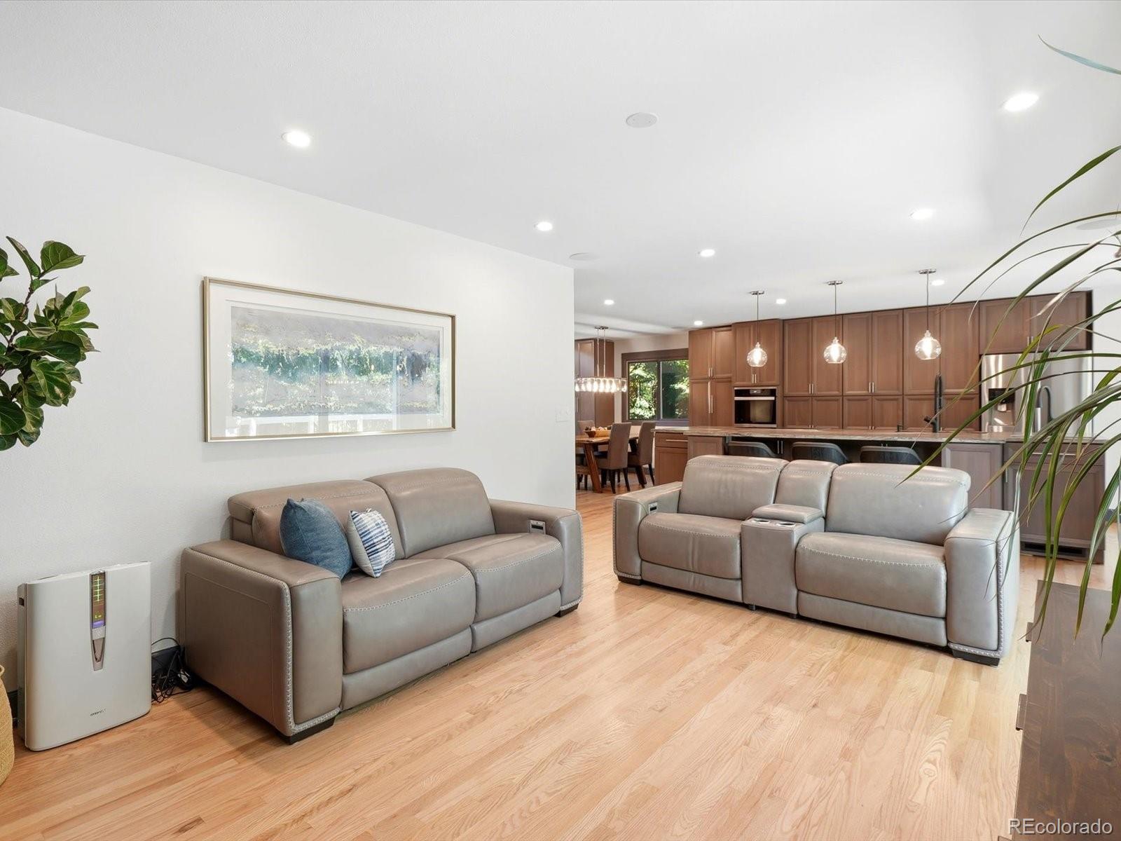 8016 S Vine Way