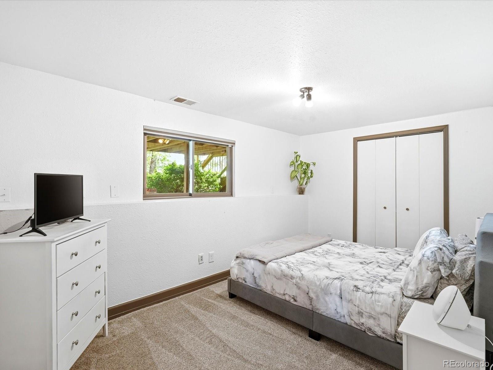 8016 S Vine Way
