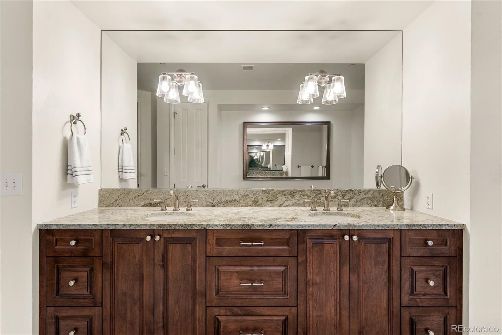 8100 E Union Avenue Unit: 2301