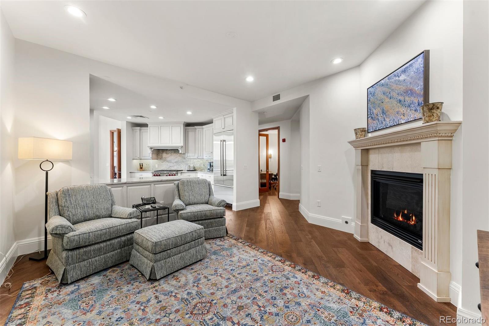 8100 E Union Avenue Unit: 2301