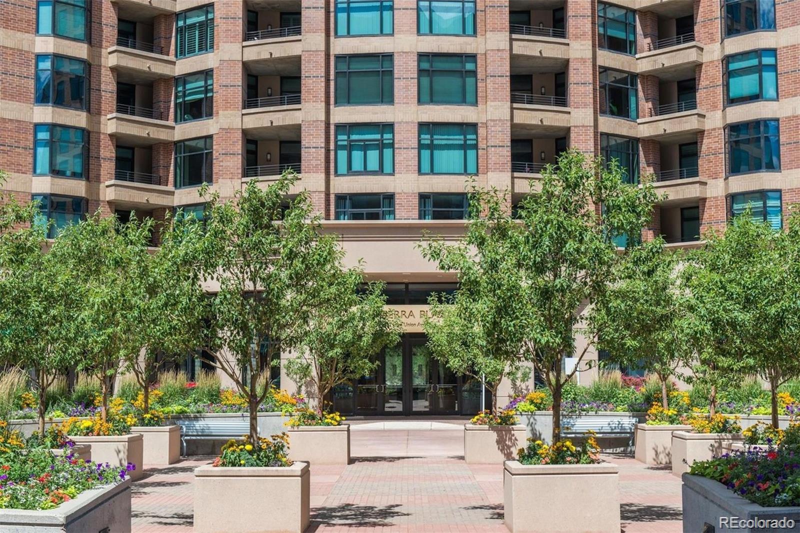 8100 E Union Avenue Unit: 2301