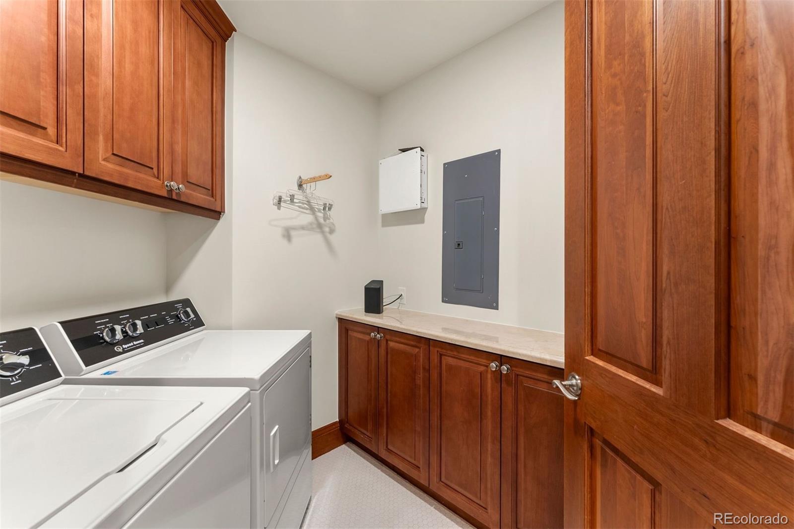 8100 E Union Avenue Unit: 2301