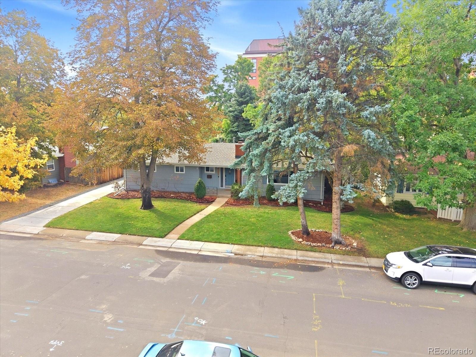 2338 E Floyd Place