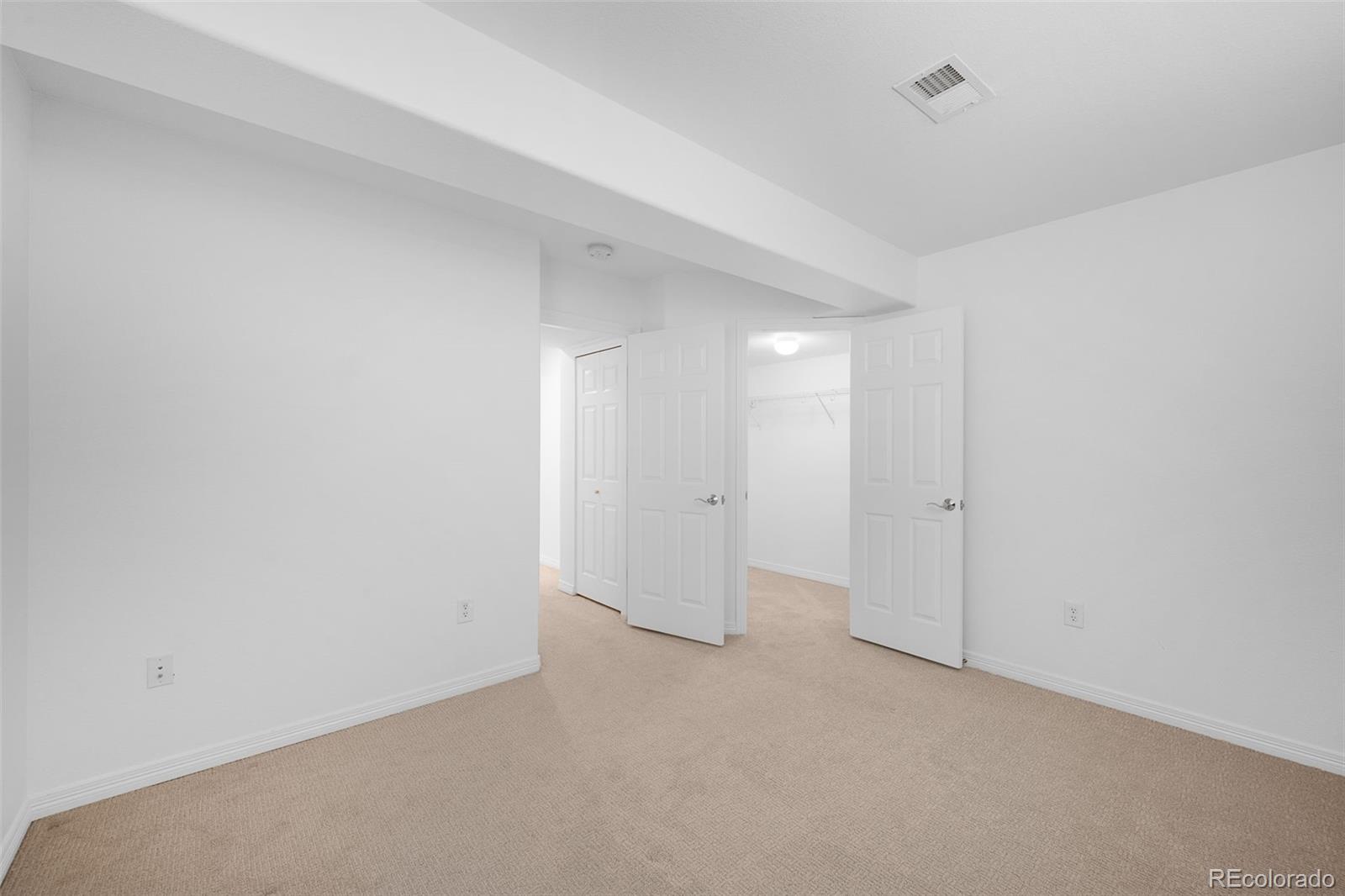 6658 S Shawnee Court