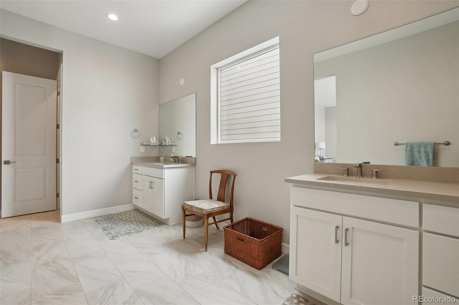 5622 Shadescale Way
