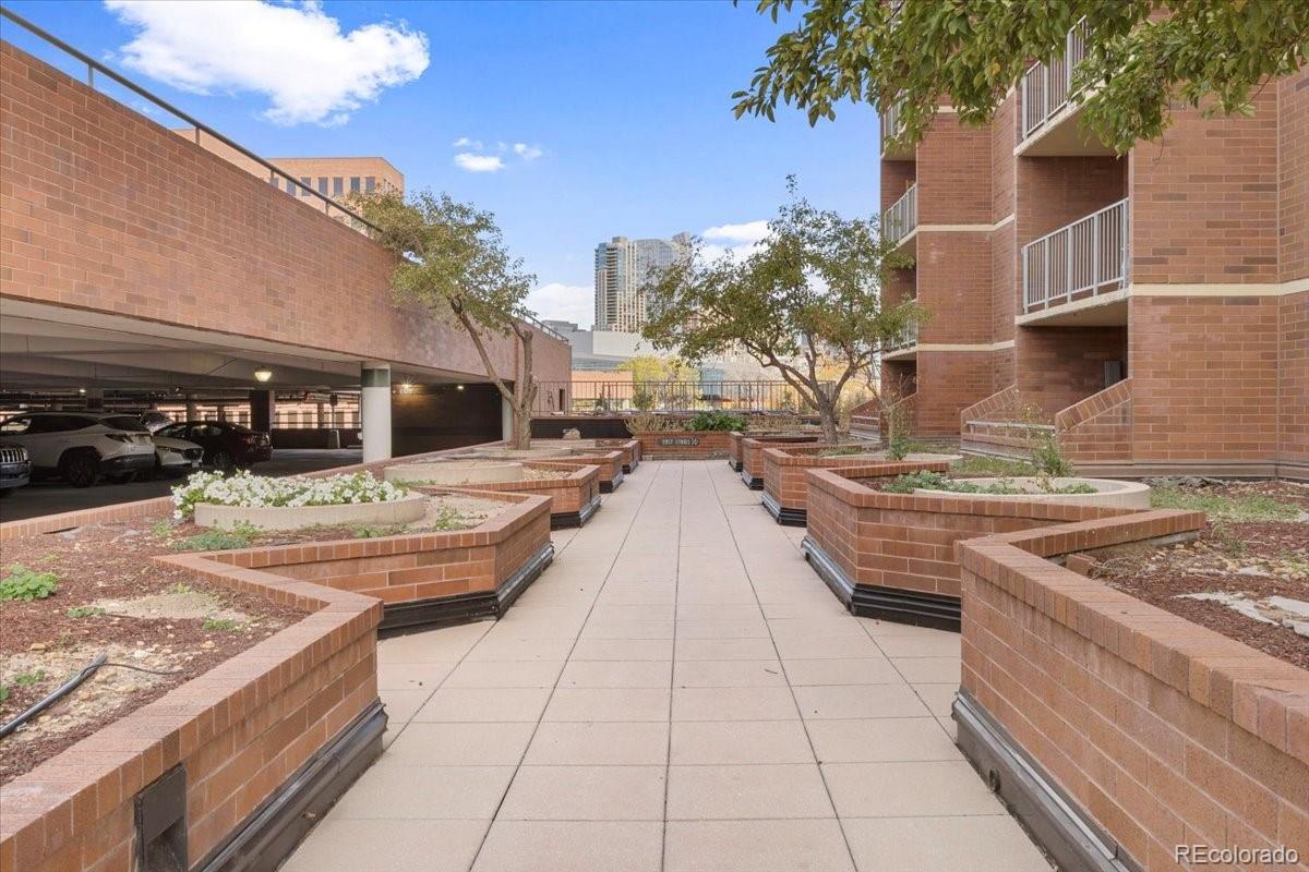 1301 Speer Boulevard Unit: 809